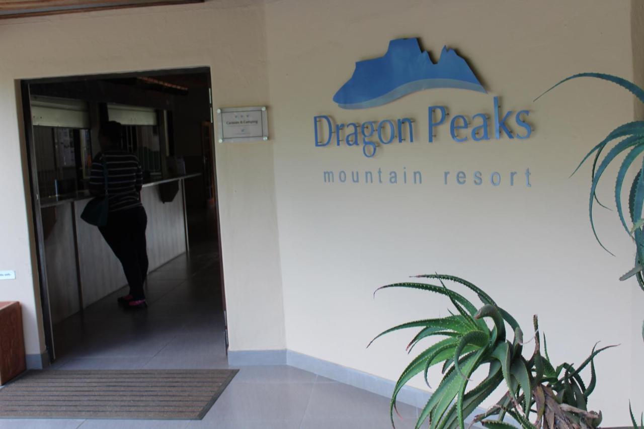 Dragon Peaks Mountain Resort Champagne Valley Экстерьер фото